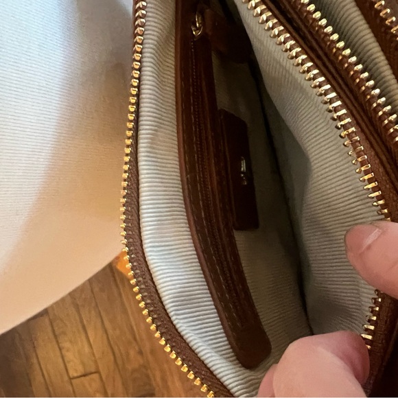 Radley London tan / brown crossbody purse 9” x 6” - Picture 7 of 10